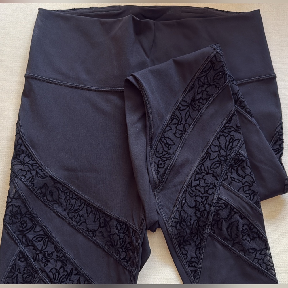 Lululemon Wunder Under High Rise Flocked Black